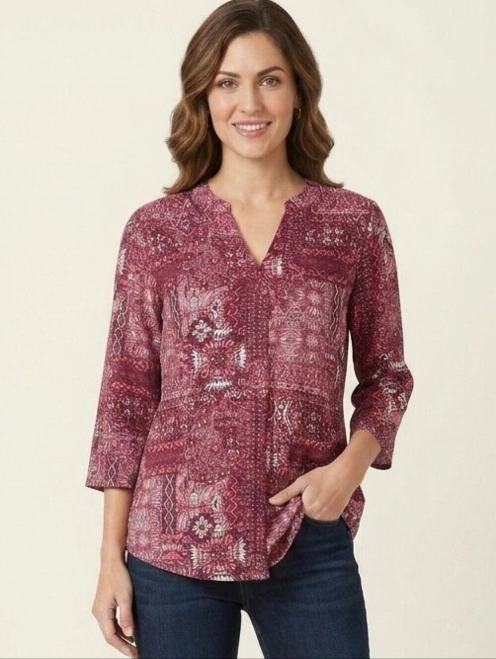 VAN HEUSEN Women's 3/4 Sleeve V-Neck Top, Size Small